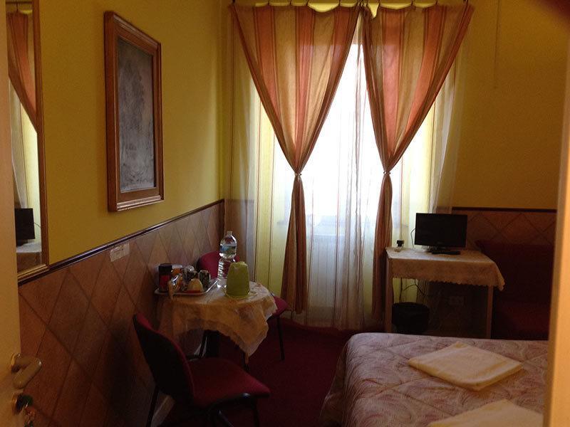 Termini Accommodation Рим Стая снимка
