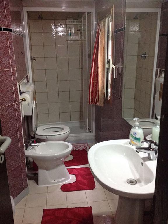 Termini Accommodation Рим Екстериор снимка